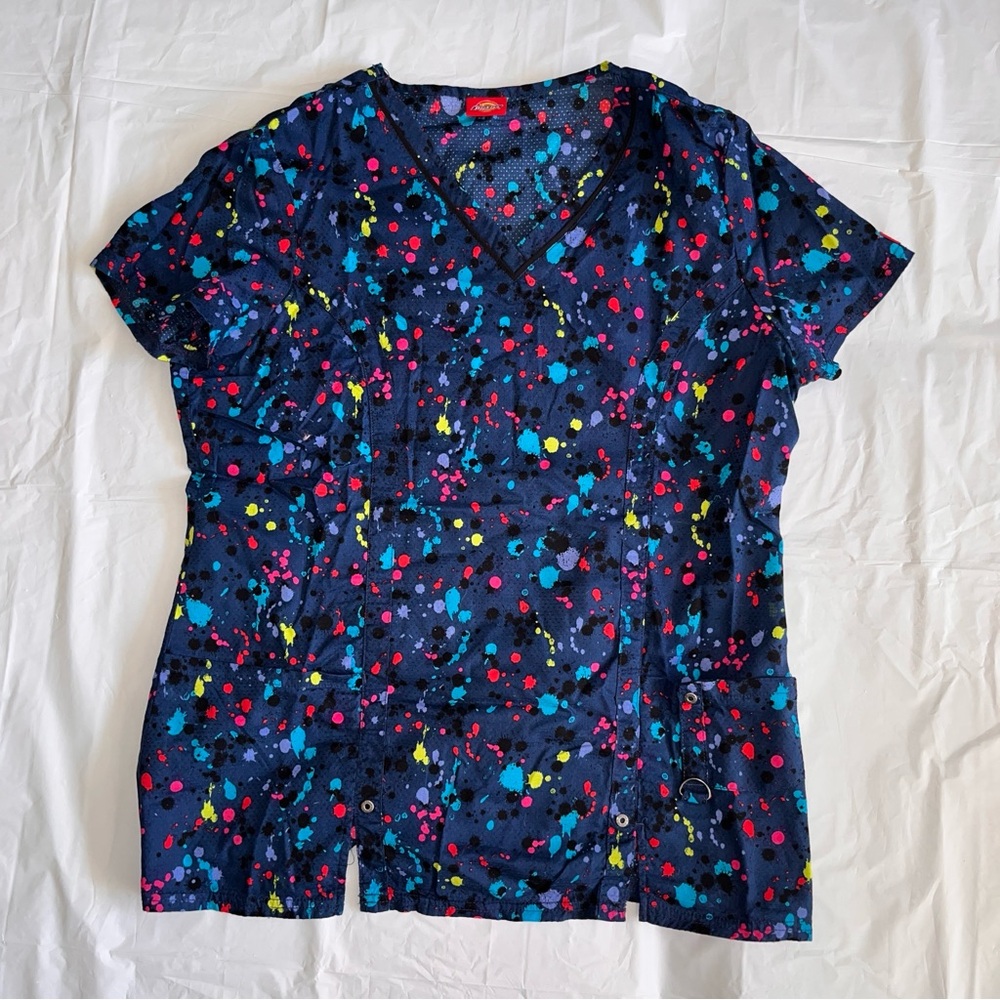 Woman’s Scrub Top